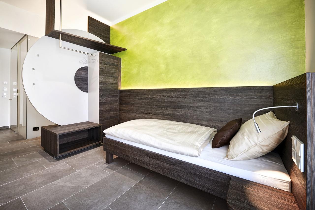 Eee Hotel Traun Eksteriør bilde
