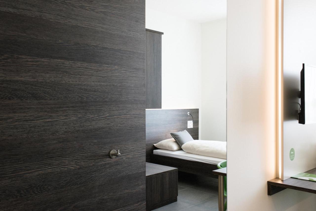 Eee Hotel Traun Eksteriør bilde
