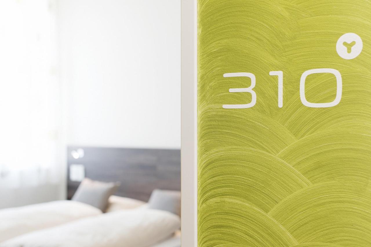Eee Hotel Traun Eksteriør bilde